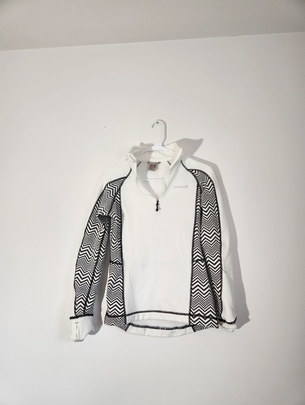 Women's Avalanche White Pullover with Gray Trim